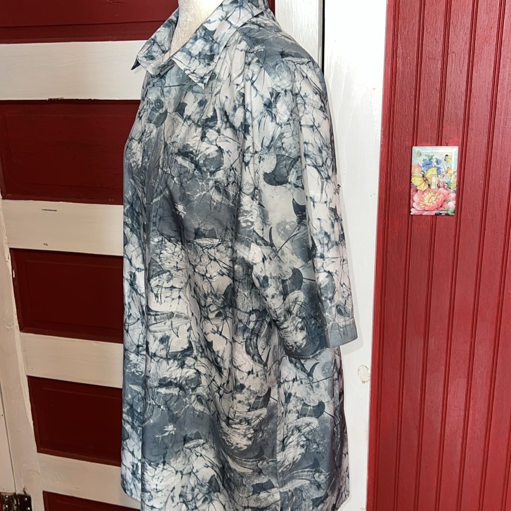 Guy Harvey Sailfish Button Performance Fishing Sh… - image 2